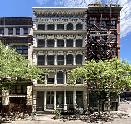 Sold by Christie's International Real Estate Group, LLC | media 28