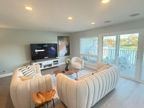 25 Lakeview, Irvine, CA 92604