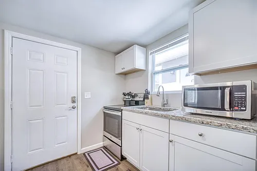 832 Mikael Ave #B Photo 1