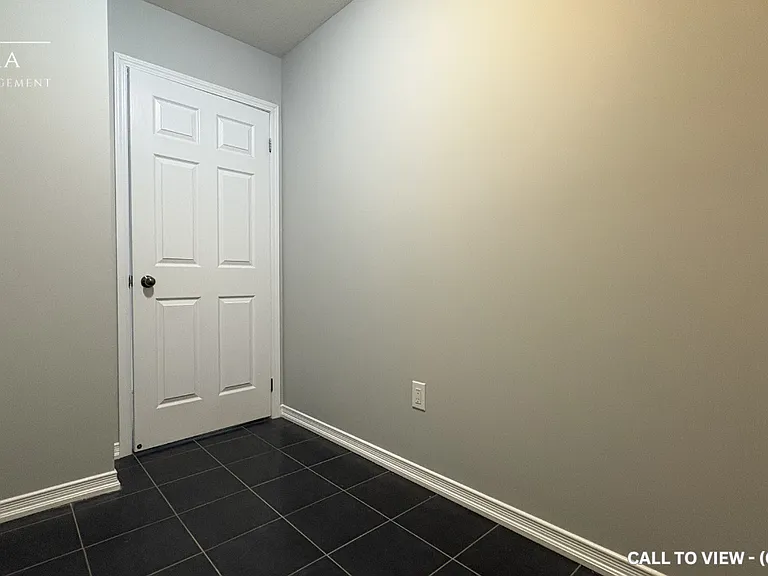 7718 Buckeye Cres — Photo 15