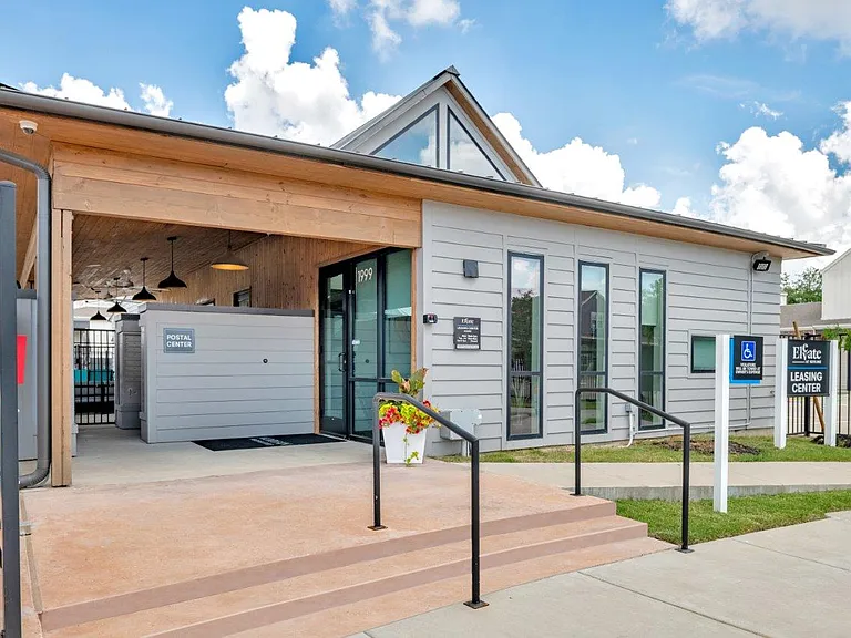 Elevate at Skyline Townhomes — Photo 30