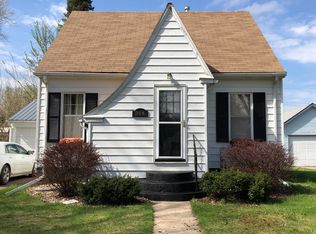204 W Clark St, Jeffers, MN 56145