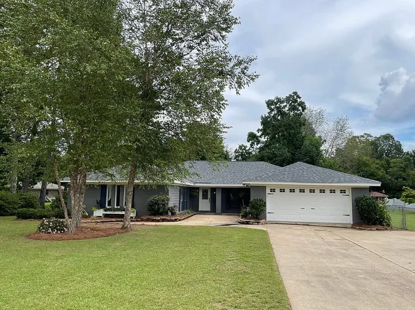 918 Greencrest St, Prattville, AL 36067