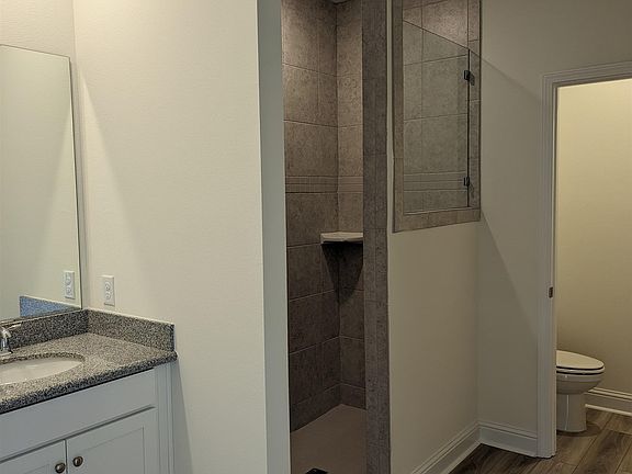 4th image of 1725 Franchir Ave