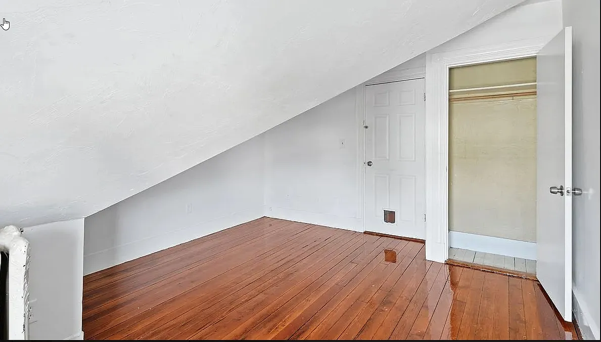 6 bed, 2500 sqft, $5,400 — Photo 4