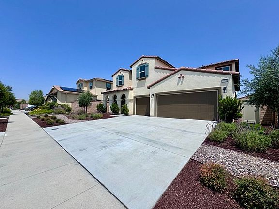 3rd image of 29976 Urtica Ct