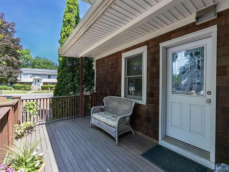 200 Lincoln Ave #1 — Photo 9