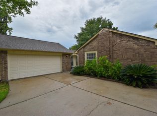 9514 Strawgrass Dr, Houston, TX 77064