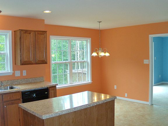 2nd image of 359 Nottoway Ln