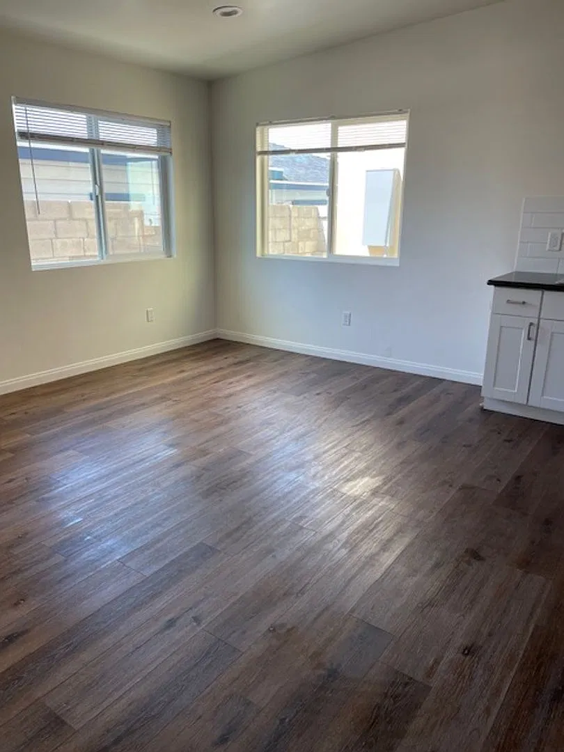 NEW 1 Bedroom 1 Bath Home Near the Beach! — Photo 4