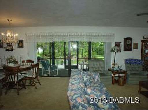 4th image of 101 Circling Wood Ct