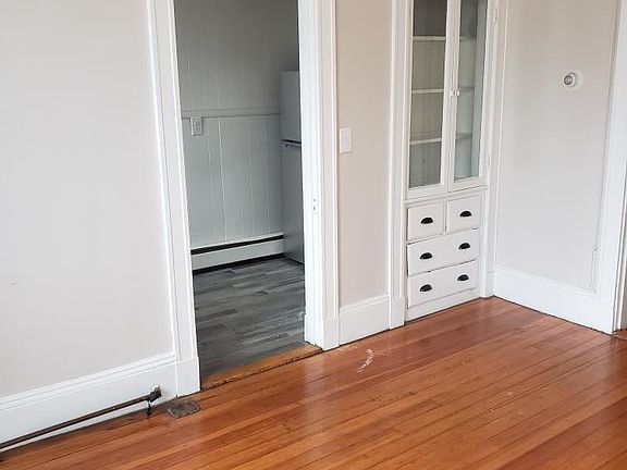 4th image of 14-16 Newhall St #44