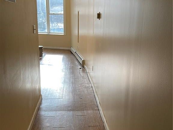 2nd image of 475 Ashford Ave #2