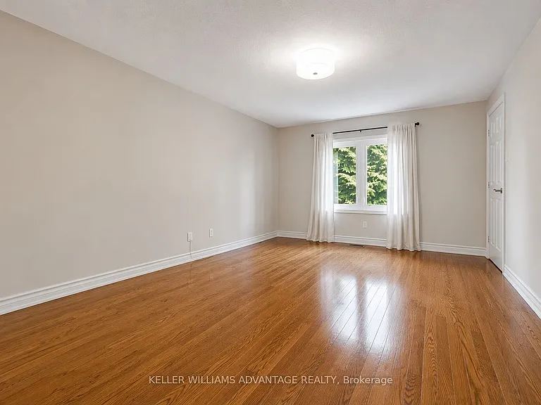 73 Highglen Ave — Photo 11