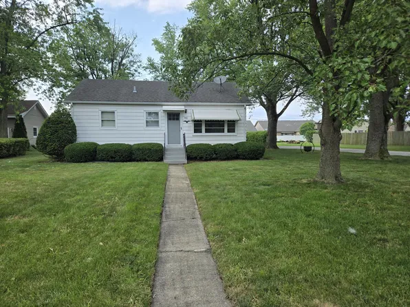 300 Cedar St, Crown Point, IN 46307