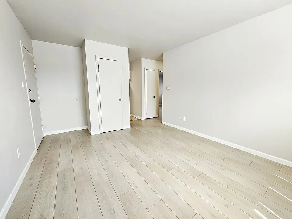 107 University Dr #2