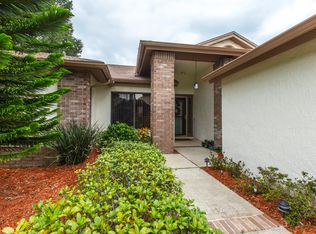 2313 S Walden Pl, Plant City, FL 33566
