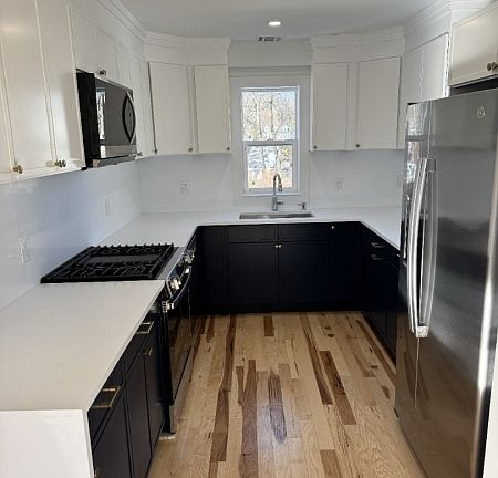 3rd image of 11 Cleveland St