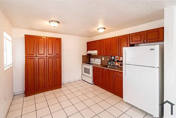 3721 SW 60th Ter — Photo 8