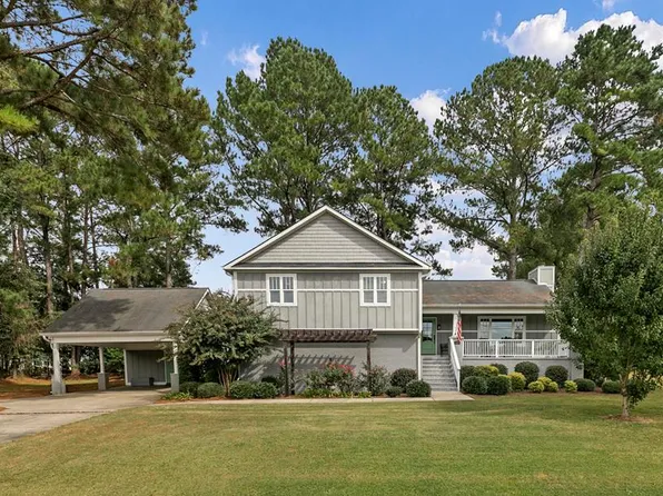 121 Greenview Cir, Dothan, AL 36301