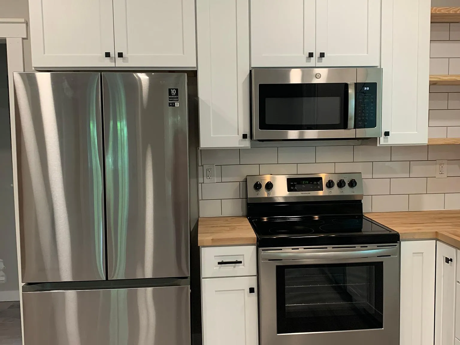 3 bed, 1200 sqft, $1,600 — Photo 2
