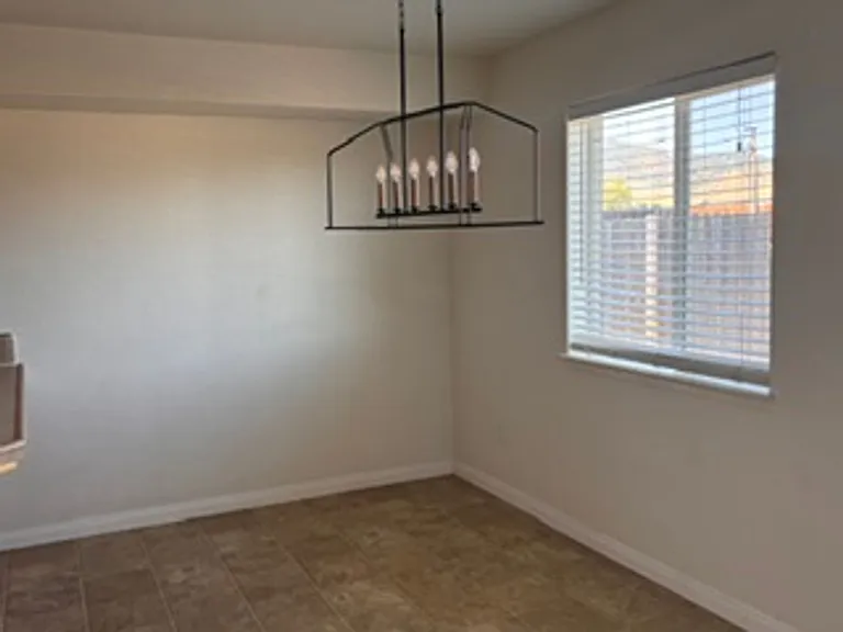 458 Sherwood Pl — Photo 11