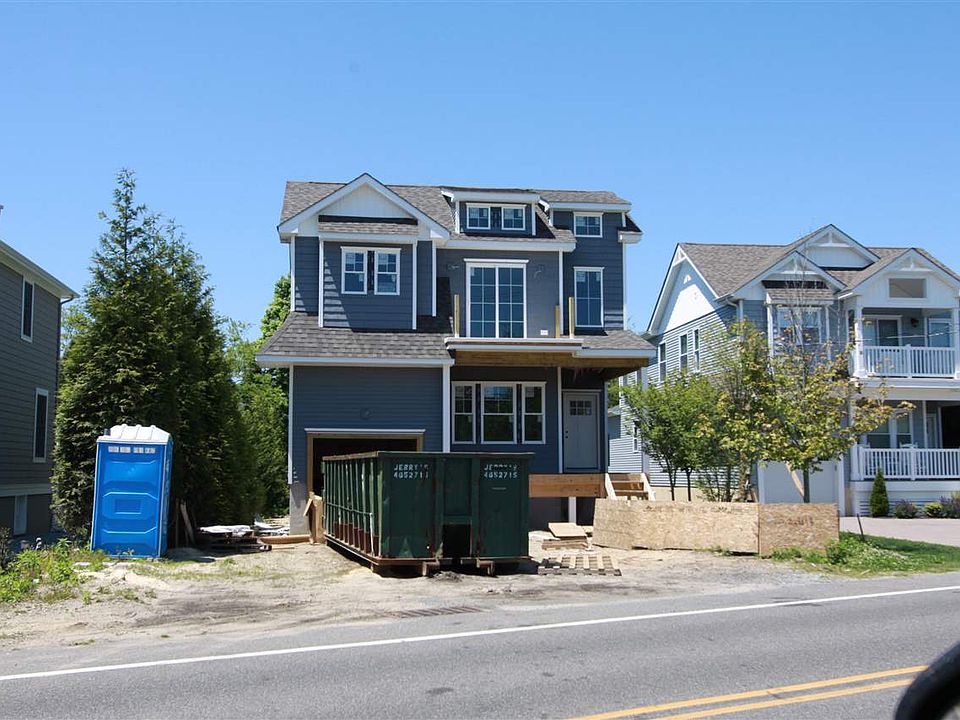 2nd image of 704 Park Blvd
