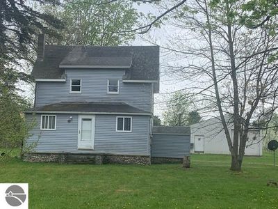 8157 Paige Rd, Bellaire, MI, 49615