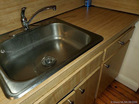 4th image of 1085 98th St APT 7
