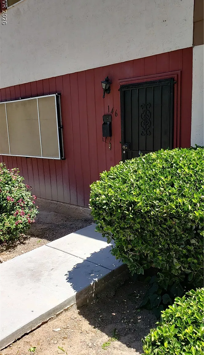 2 bed, 3.0 bath, 1320 sqft, $1,609 — Photo 3