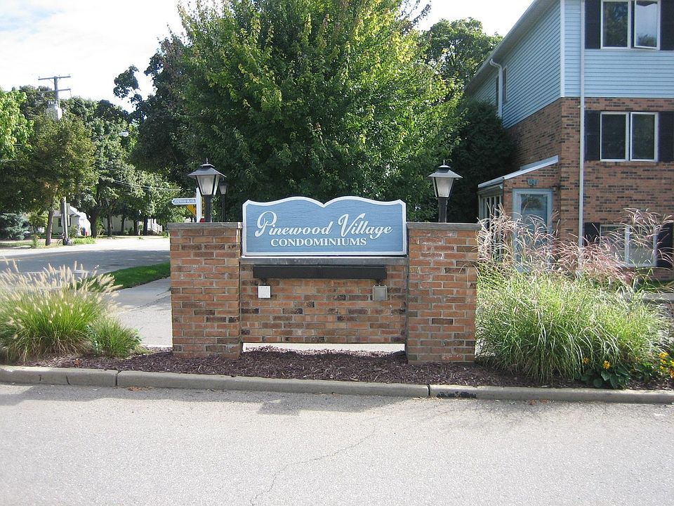 1st image of 212 Pinewood Dr