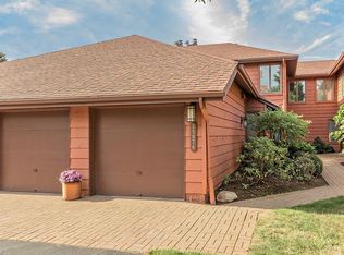 25876 Fairmount Blvd, Beachwood, OH