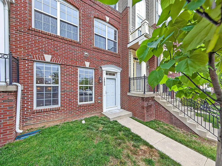 15825 John Diskin Cir — Photo 4