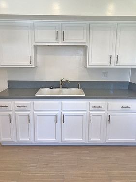 4th image of 1320 Madrid Ave