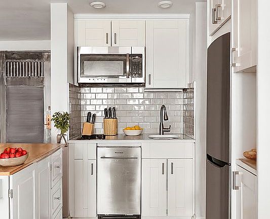 5th image of 5 Tudor City Pl APT 1132