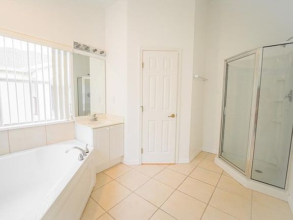 4th image of 2766 Club Cortile Cir #2766