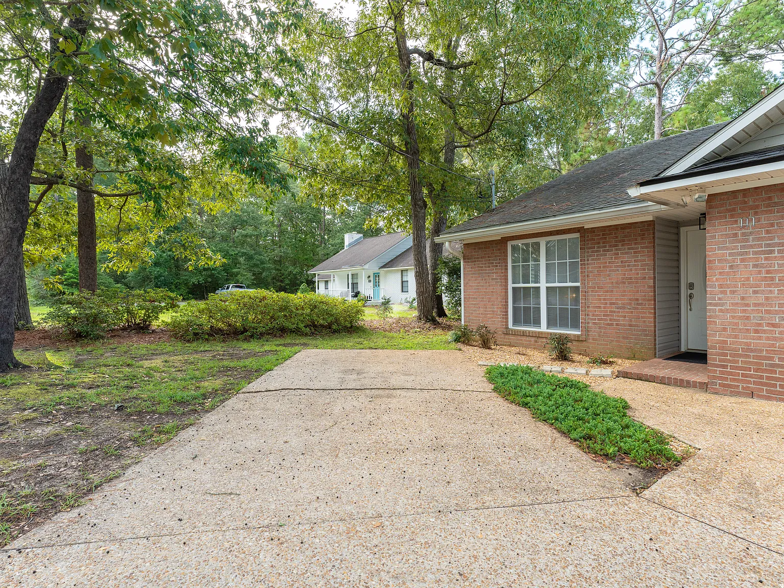 3 bed, 1450 sqft, $1,800 — Photo 2