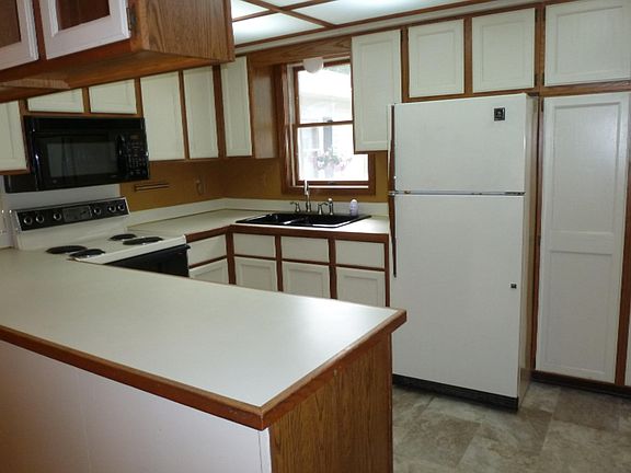 4th image of 1073 Walnut Grove Dr #26