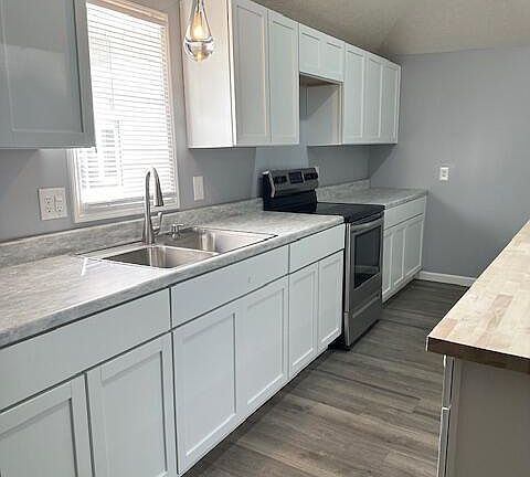 2nd image of 119 Andrews Ln