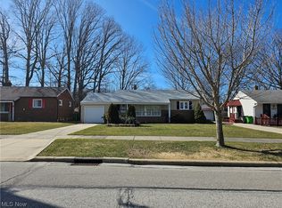 340 Greenvale Rd, Cleveland, OH 44121