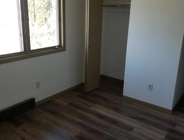 1112 Oakview Dr #6 — Photo 12
