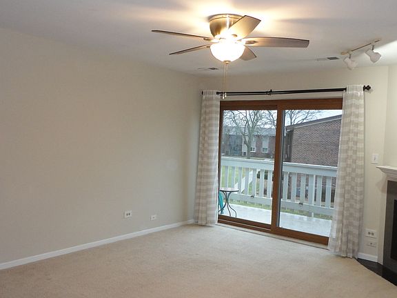 3rd image of 6725 180th St APT 4