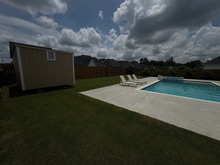 512 Linden Cir — Photo 19