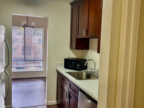 4th image of 470 N Civic Dr APT 207