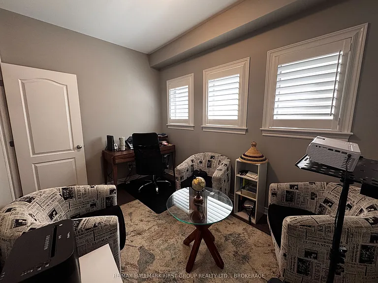 1098 Woodhaven Dr — Photo 22
