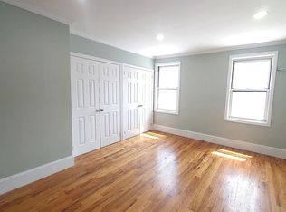 21-03 25th Rd #2, Astoria, NY 11102