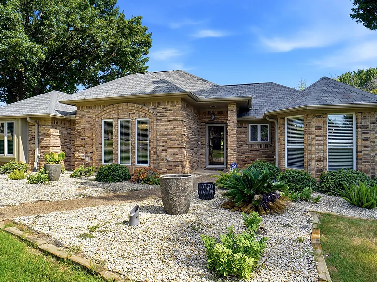 1362 Cross Timber Dr — Photo 5