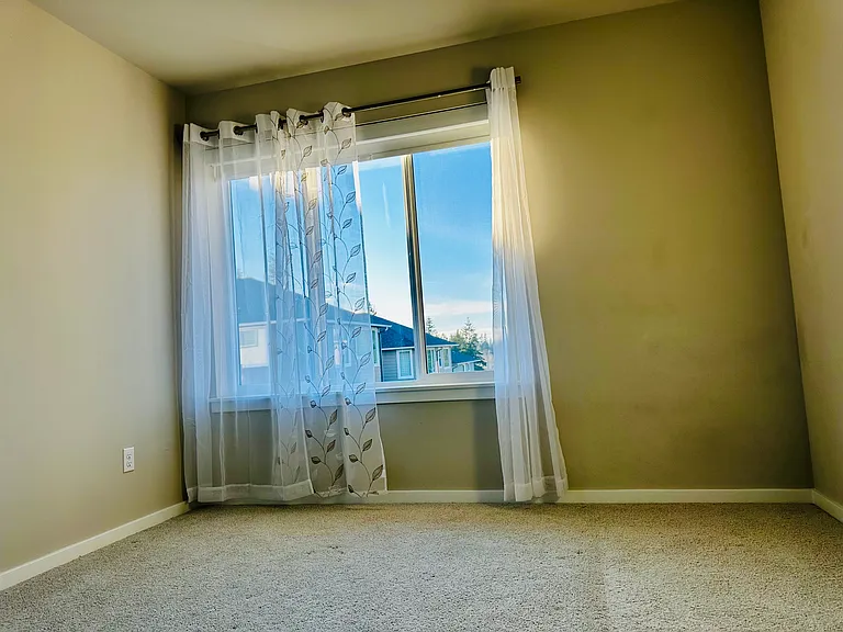 2nd floor - Bedroom 2
