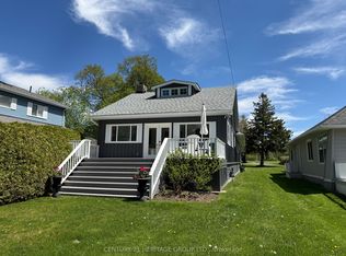 915 Lake Dr N, Georgina, ON L4P3E9