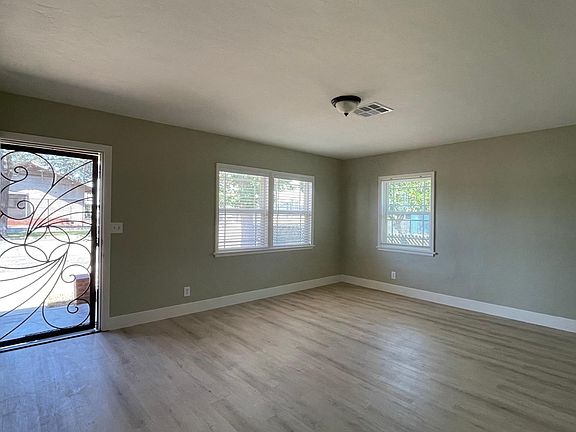 3rd image of 402 N Angeleno Ave #A